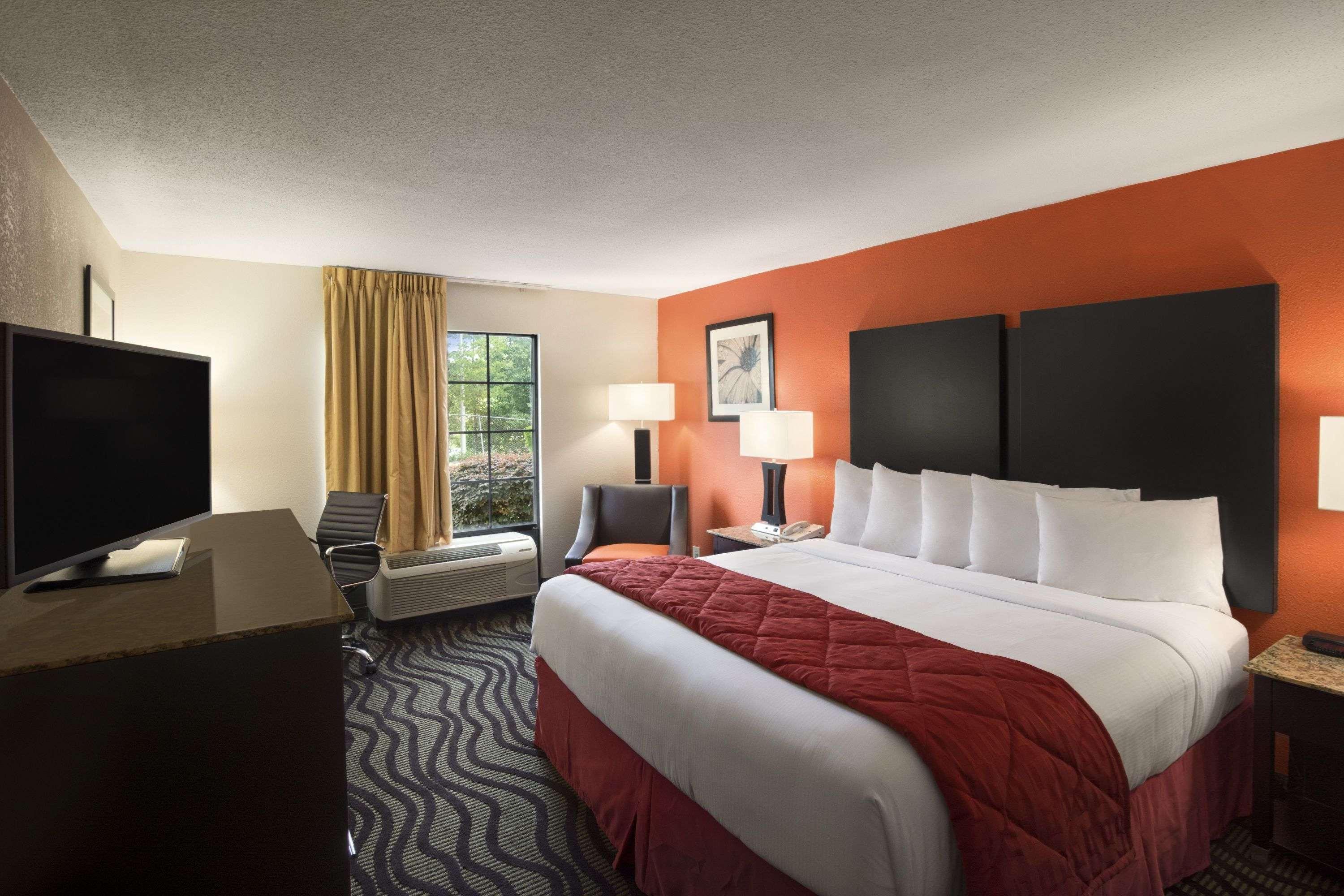 Days Inn By Wyndham Rome Downtown Εξωτερικό φωτογραφία